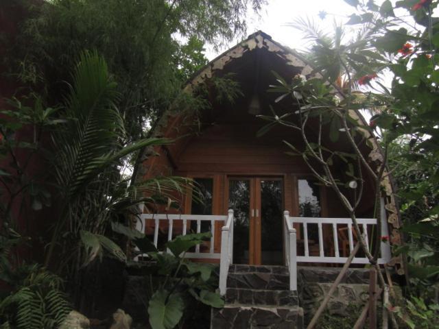 Bale Jukung Bed & Breakfast Tanjung  ภายนอก รูปภาพ